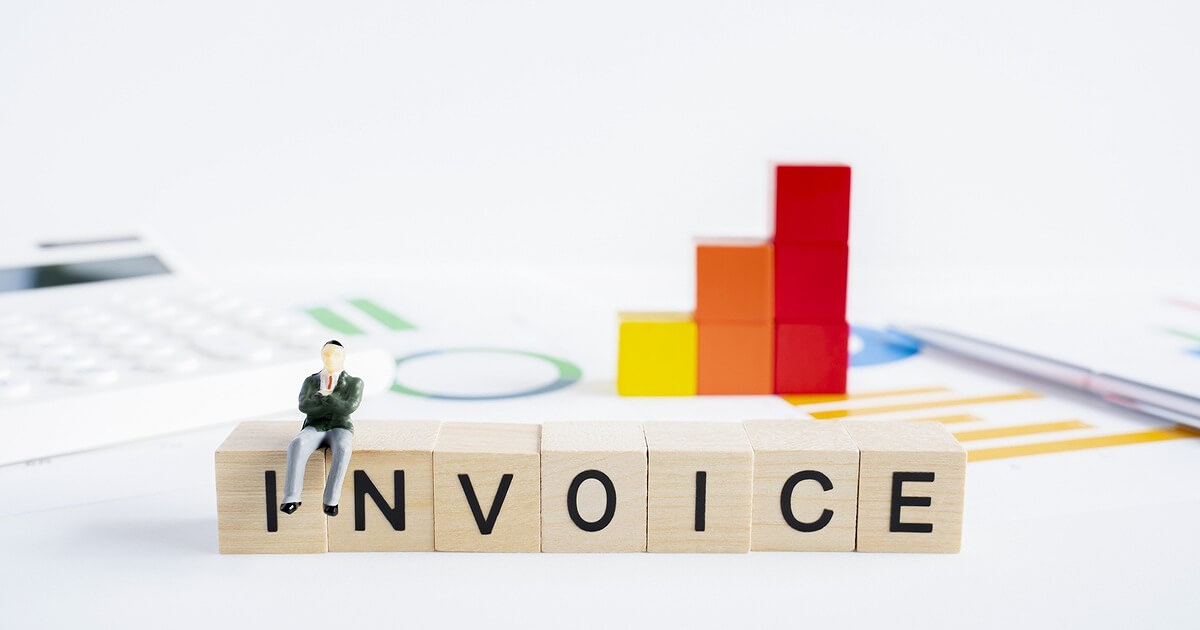 インボイス登録によって副業が勤めている会社にバレることある？